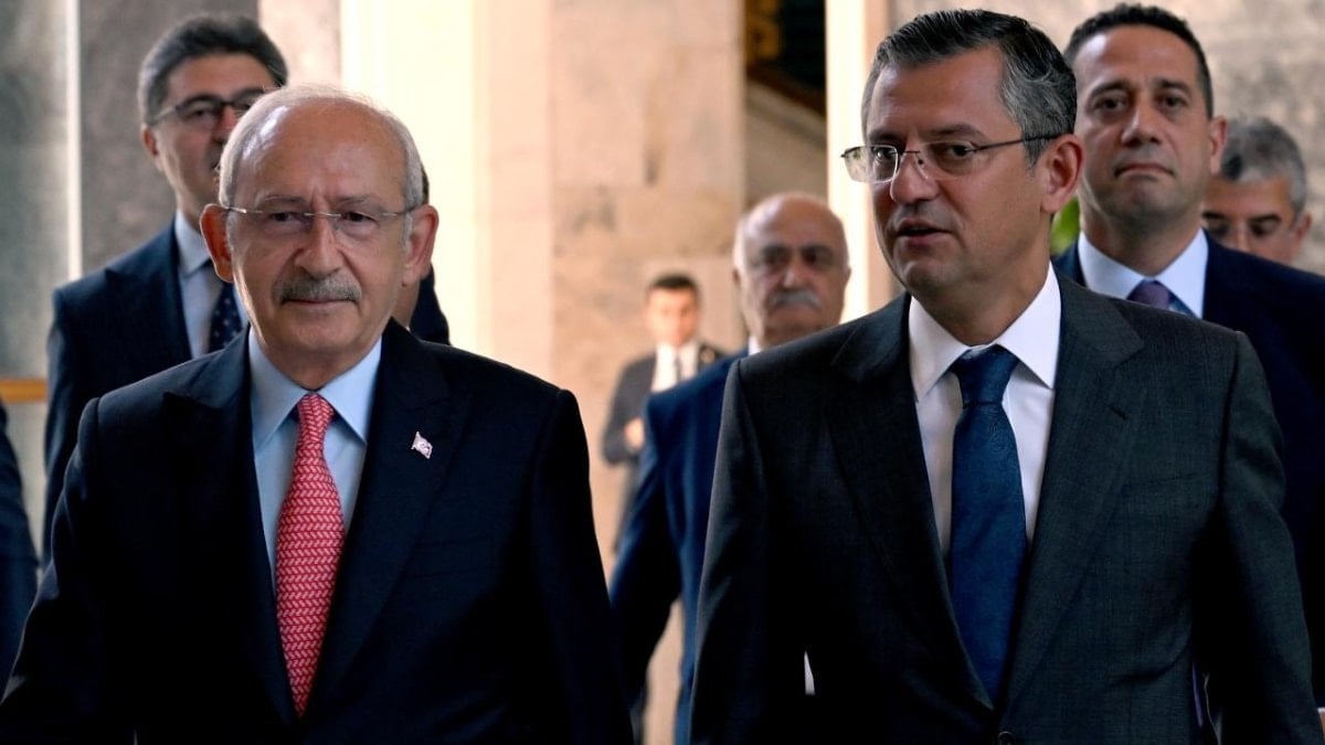 Kemal Kılıçdaroğlu ile Özgür Özel telefonda görüştü