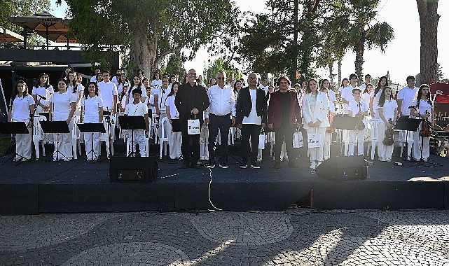 Kemer'de "Yaza merhaba konseri"