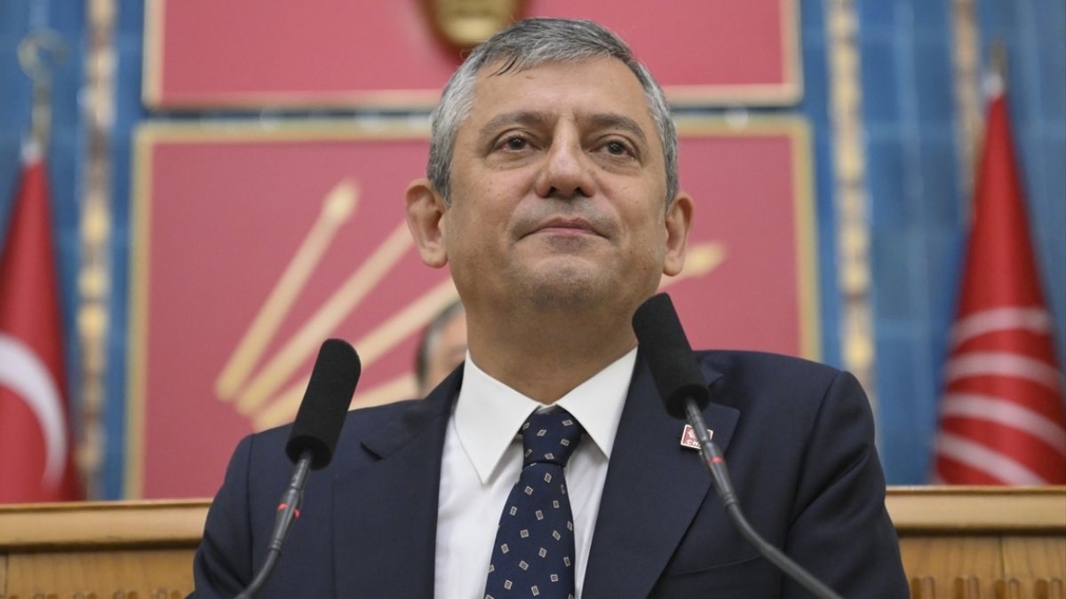 Özgür Özel ve ekibi yeni partinin binasını tuttu
