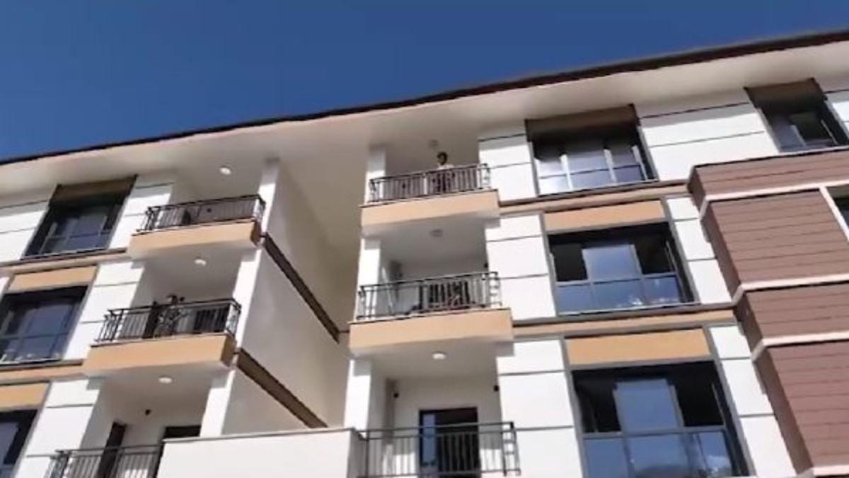 371 Ahıska Türkü aile Ahlat'taki yeni evlerine yerleştirildi