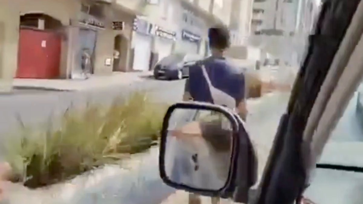 Ceuta'da Faslı göçmeni tokatlayan İspanyol kamerada