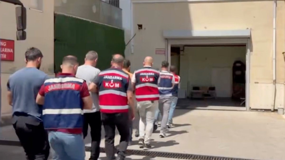 Diyarbakır'da narkotik operasyonu: 17 zehir taciri yakalandı