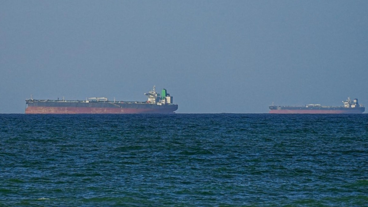 IMO: Basra Körfezi'nde yaklaşık 400 gemi hala mahsur