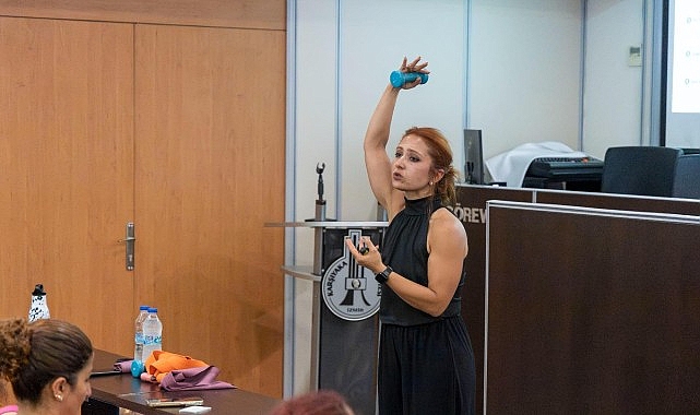 Karşıyaka Belediyesi'nden personele 'daha sağlıklı çalışma' semineri