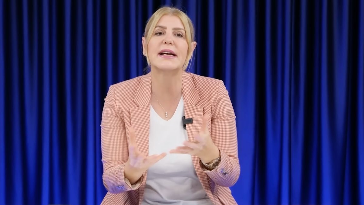 Sevda Türküsev 'kutuplaştırıyorsunuz' yorumlarını eleştirdi: Atatürk size soyunun mu dedi?