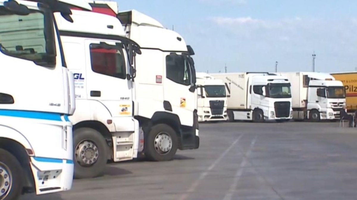 Yargıtay'dan emsal karar: Tek başına yolculuk yapan tır şoförü fazla mesai alamayacak