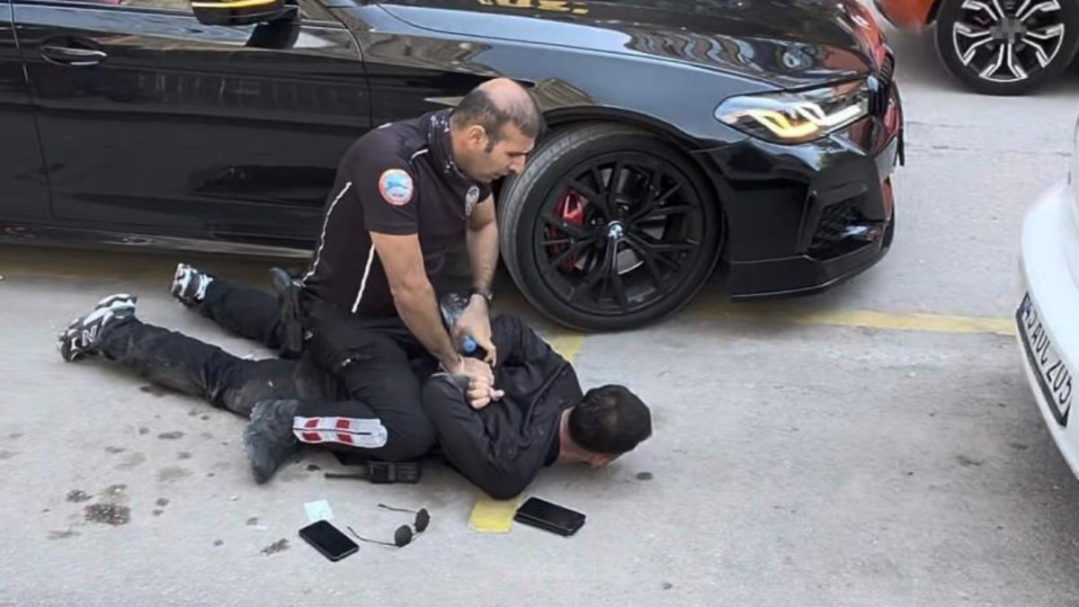 Elazığ'da üzerinde havalı tabanca bulunan şüpheli, kaçarken yakalandı