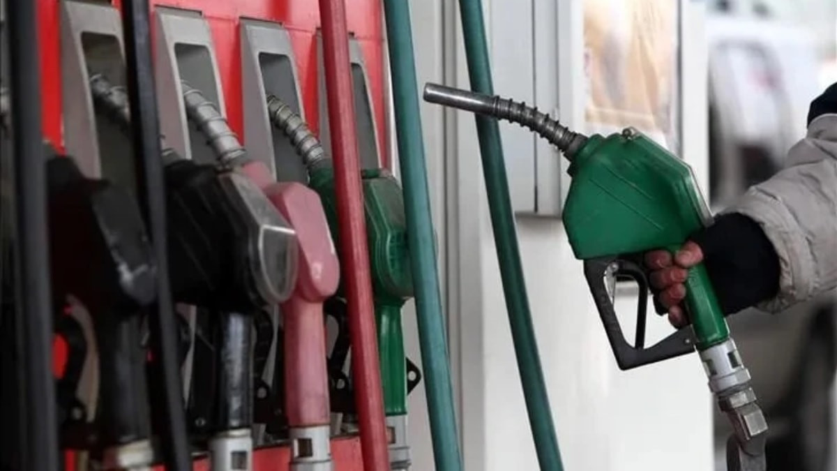 Motorine 3,60 lira vergi zammı geldi: Litresi 80 lirayı aştı