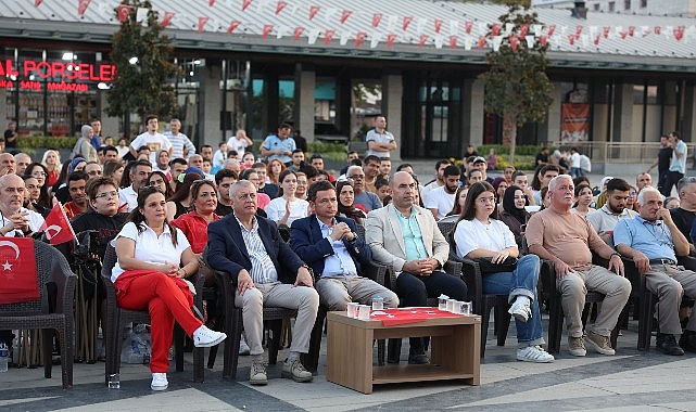 Osmangazi Meydanı'nda Filenin Sultanları Coşkusu