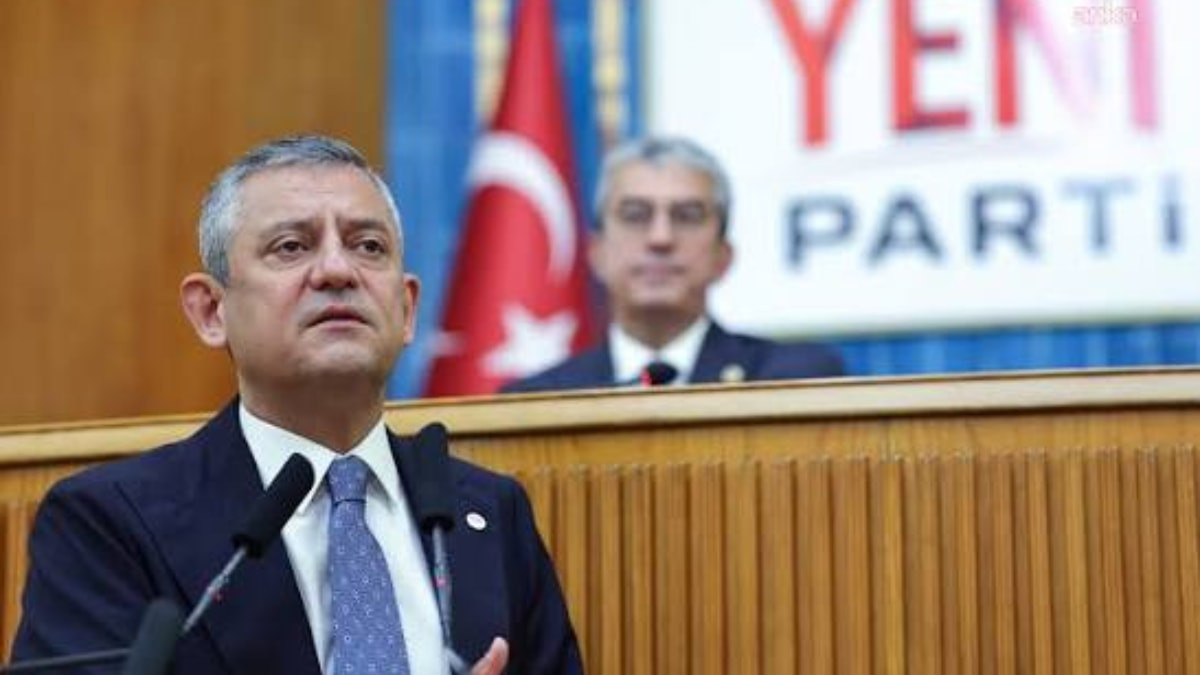 Özgür Özel: AYM, partinin isim değişikliği yönünde karar verirse küçük bir değişiklik yaparız