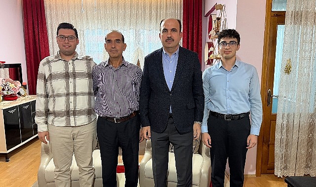Başkan Altay, "Vefa Umresi" ile Kutsal Topraklara Giden Vatandaşları Evlerinde Ziyaret Etti