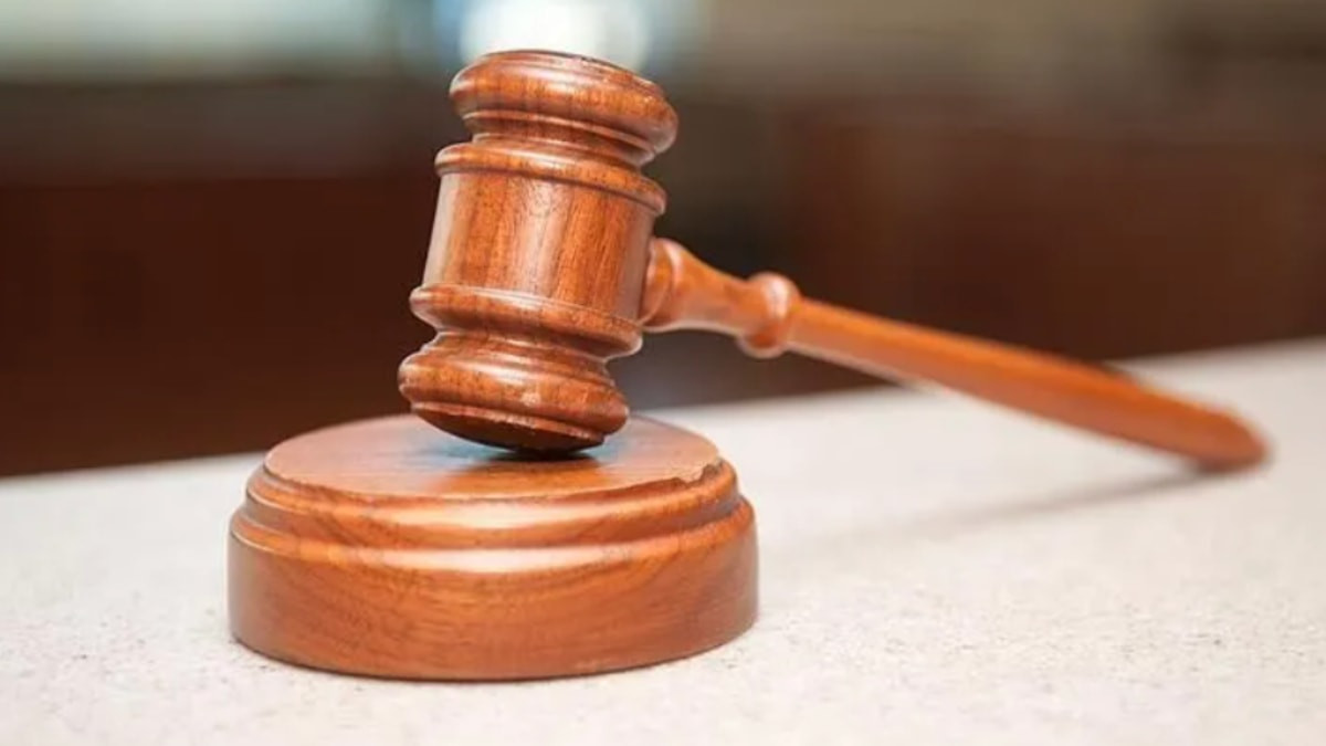 Belçika'da cami yakmak isteyen sanığın hapis cezası 37 aya çıkarıldı