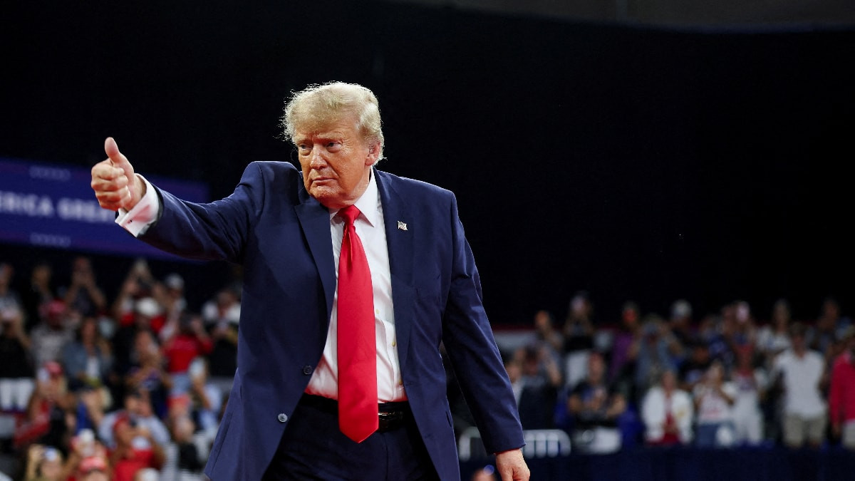 Donald Trump’tan İran mesajı: Anlaşma mı yapayım, yoksa işlerini mi bitireyim