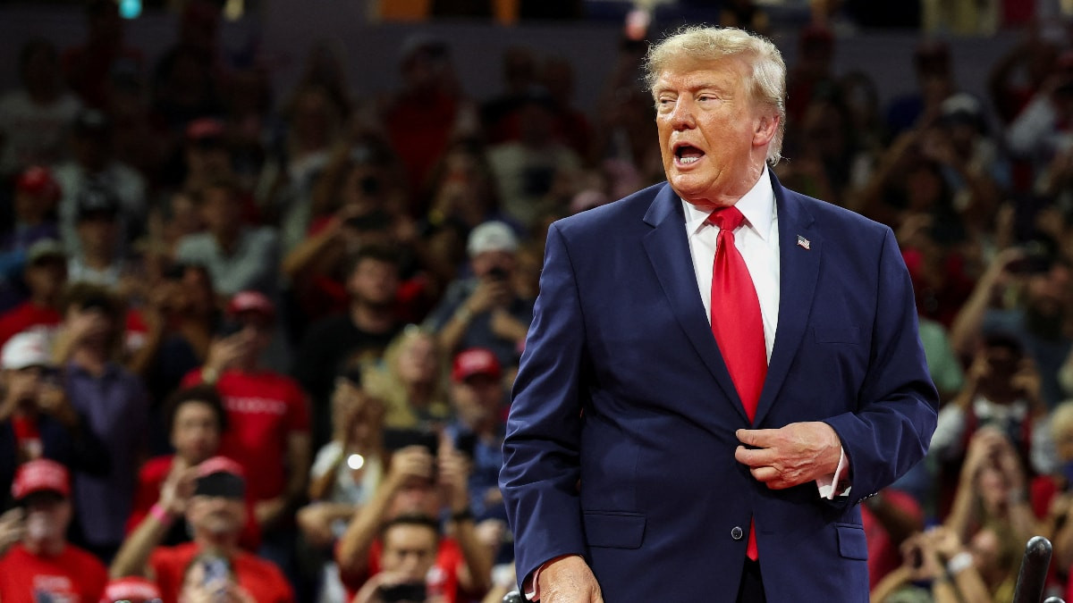 Sandık baskısı Donald Trump'a geri adım attırdı