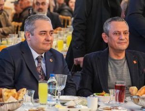 Keçiören'de Mesut Özarslan'ın iftar konuğu Özgür Özel