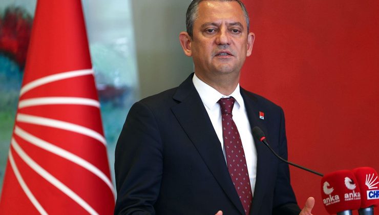 Özgür Özel, 6 Nisan'daki kurultaya eski genel başkanları davet etti