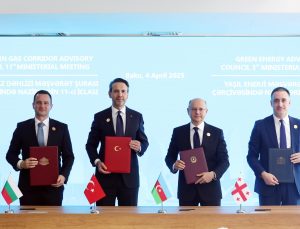 Türkiye ile Azerbaycan arasında elektrik alanında anlaşma imzalandı