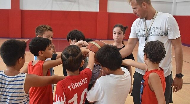 Balçova’da yaz spor okulu 30 Haziran’da başlıyor