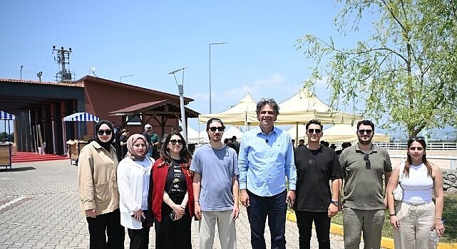 Kartepeli Gençler Ata Binerek Stres Attı