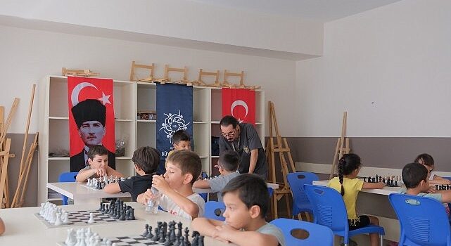 Başkan Çerçioğlu ile Hamleler Geleceğe: Aydın’da Çocuklar Satrançla Düşünmeyi Öğreniyor