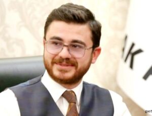 Hüseyin Okandan: Bu Millet Tanklara Diz Çöktürmüştür!