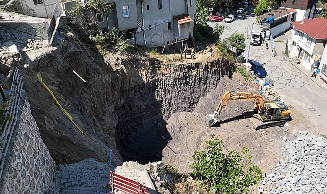 Değirmendere’de toprak kaymasına hızlı müdahale