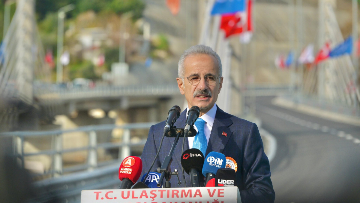 Abdulkadir Uraloğlu: 23 yılda Antalya’ya 244,6 milyar TL yatırım gerçekleştirdik