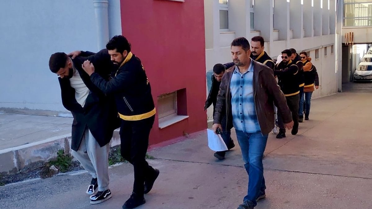 Adana’da arkadaşını öldürdü