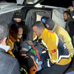 Adıyaman’da takla atarak devrilen minibüste 4 kişi yaralandı