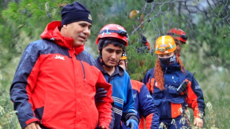 Antalya’da dağın zirvesinde mahsur kaldı: 4 gün sonra sesini duyurmayı başardı