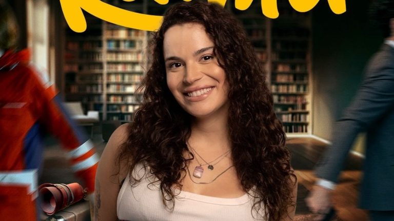 Aslı Bekiroğlu elbisesini eleştirenlere cevap verdi: Kolostomi torbasıyla ne giyeyim