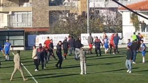 Aydın’da amatör lig maçında saha karıştı: Jandarma sahaya girdi