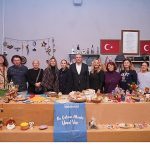 Ayvalıklı Kadınlar Mahalleevleri’nde Üretiyor, Aile Bütçesine Katkı Sağlıyor