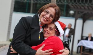 Başkan Köymen, Üreten Engelliler Merkezi’ndeki erken yılbaşı kutlamasına katıldı