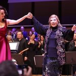 Bedia Akartürk’ten Büyükşehir korosuna yeni yıl sürprizi