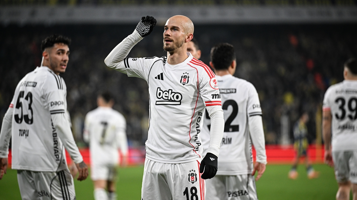 Beşiktaş’tan derbi zaferi sonrası paylaşımlar