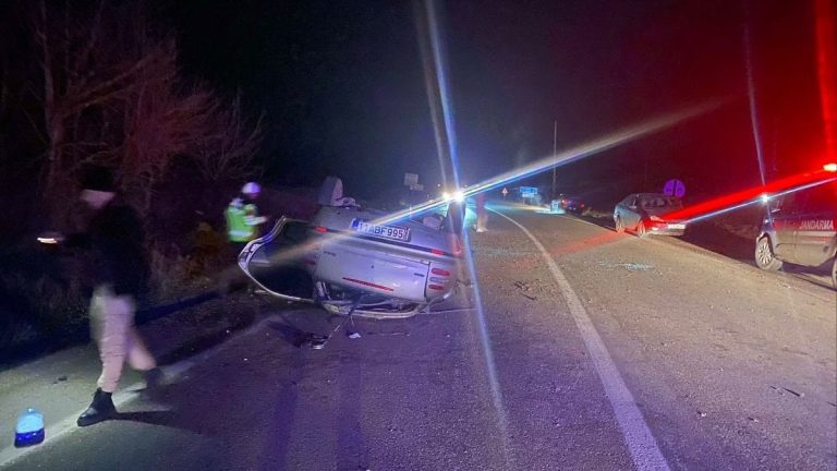 Bilecik’te kontrolden çıkan otomobil takla attı