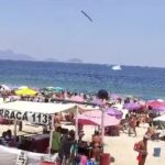 Brezilya’da feci kaza: Reklam şirketine ait uçak denize düştü