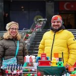 Buca’da yeni yıl pazarına büyük ilgi