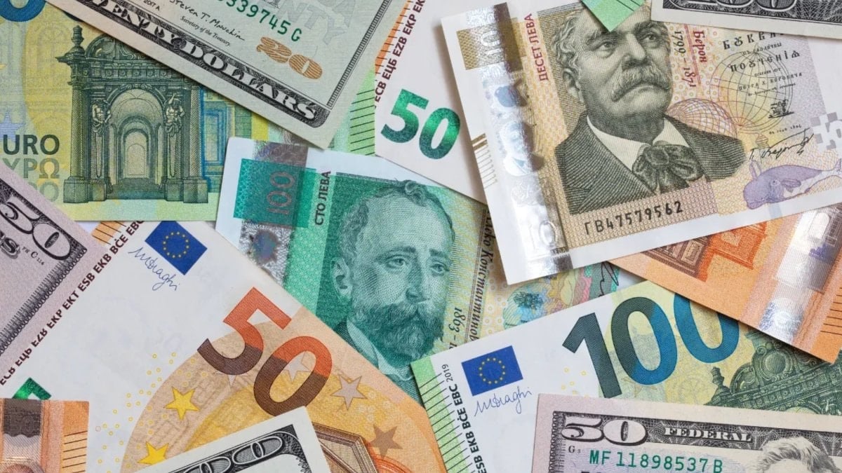 Bulgaristan’da leva tarih oluyor: Yerini euro alacak