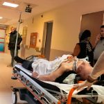 Bursa’da merdiven boşluğuna yuvarlanan yaşlı adam ağır yaralandı