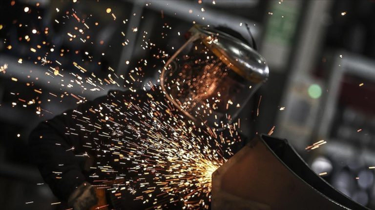 Çalışan sayısını koruyan işletmelere kişi başı 3 bin 500 lira destek