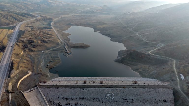 Çorum’da iki baraj kuruma noktasına geldi: Tasarruf çağrısı geldi
