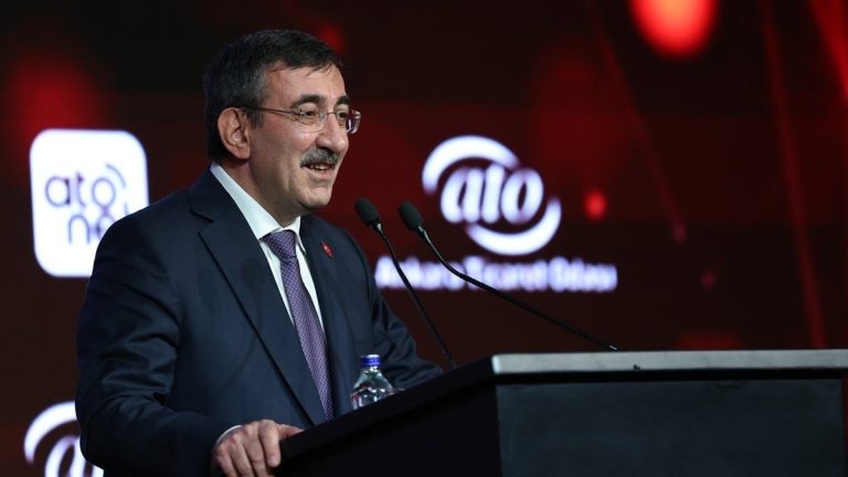 Cumhurbaşkanı Yardımcısı Yılmaz: Dijitalleşme ve yapay zekâ kalkınma stratejimizin merkezinde