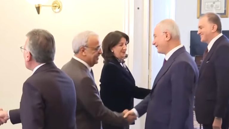 DEM Parti’den AK Parti’ye ziyaret