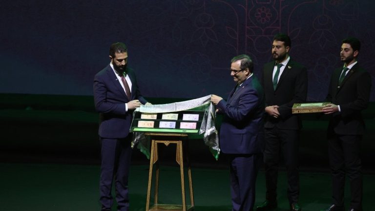 Devrik Esad rejimi Suriye parasından da silindi