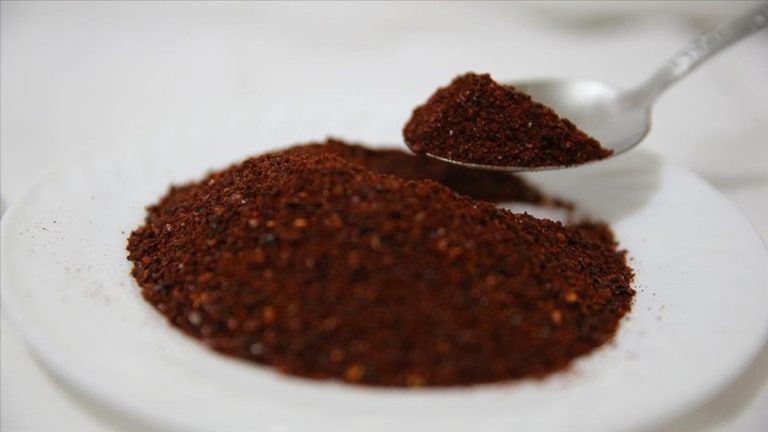 Gıda listesine yeni hileler katıldı: Baharat yerine boya