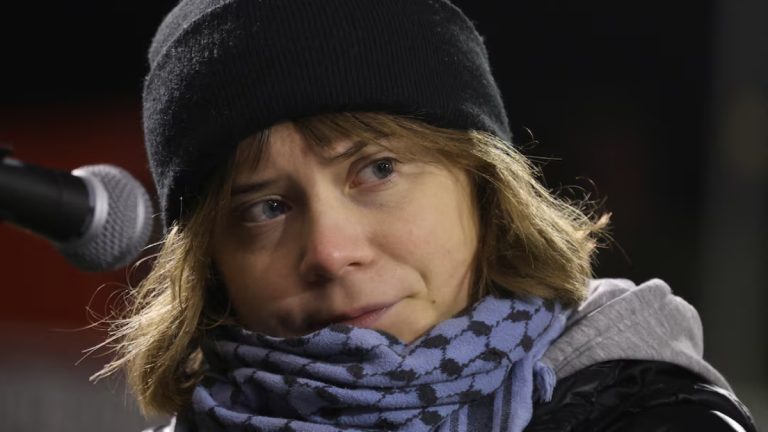 Greta Thunberg’e Londra’da Filistin gözaltısı: Kefaletle serbest