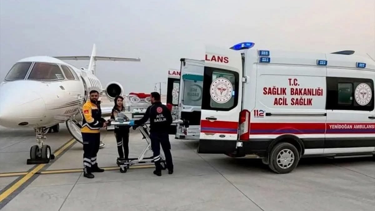 Hatay’da ambulans uçak 6 günlük bebek için havalandı