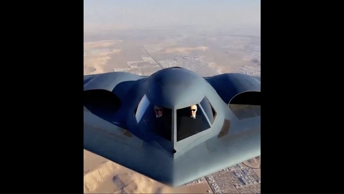 İsrail’den B-2 uçaklı animasyonla İran göndermesi